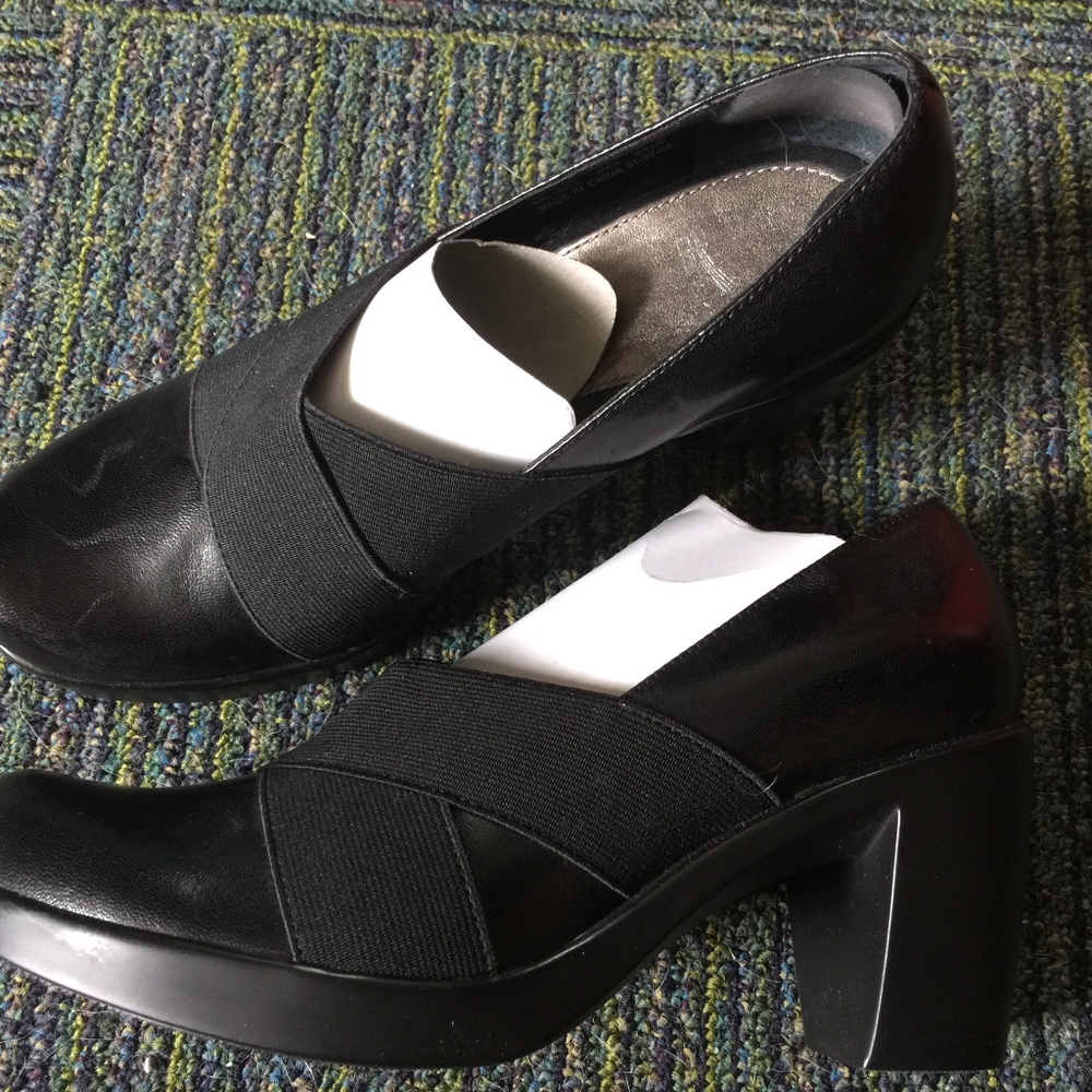 Dansko Women's Tori Pump